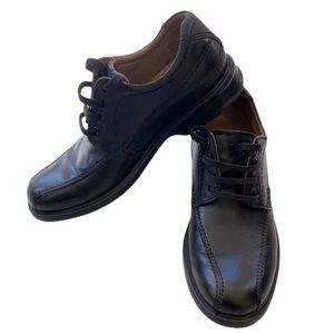 Clarks men’s dress shoes black size 8